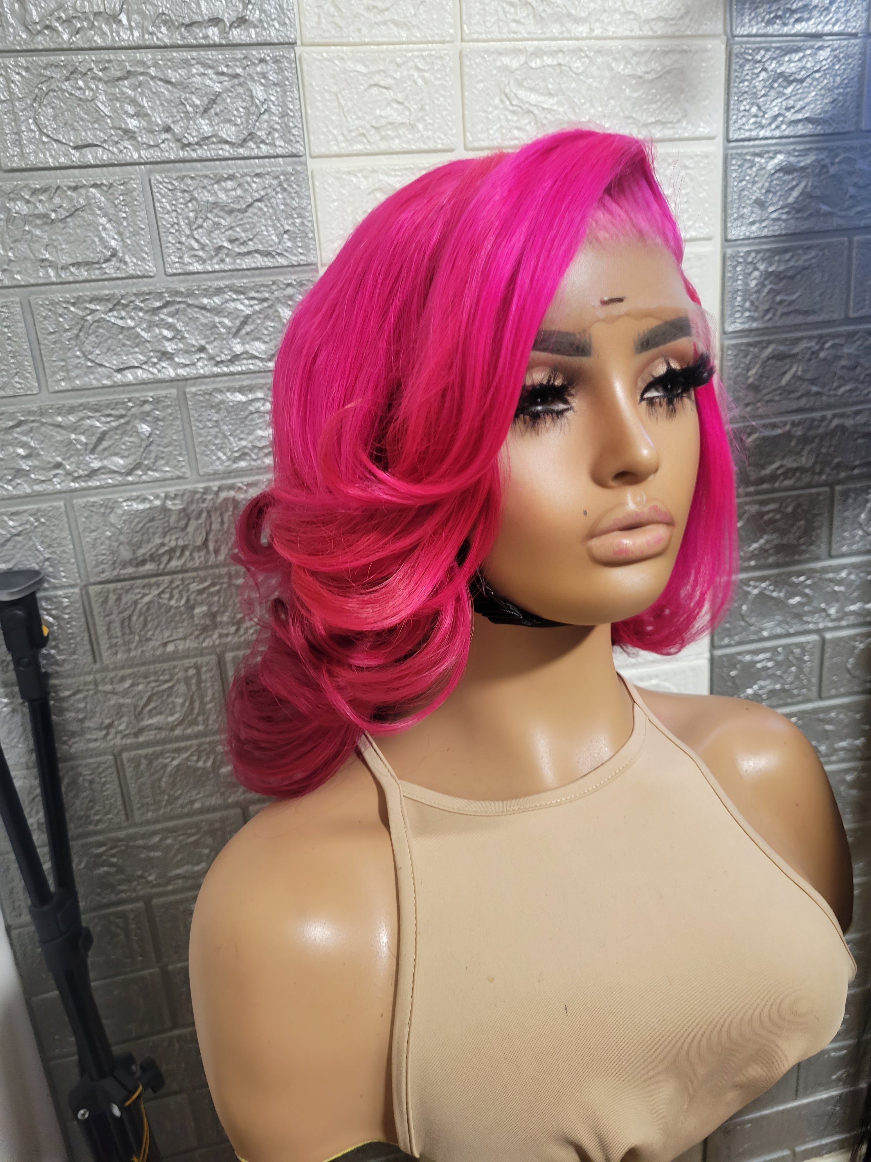 Pinky - 16in Indian Blonde Wavy - Custom Colored