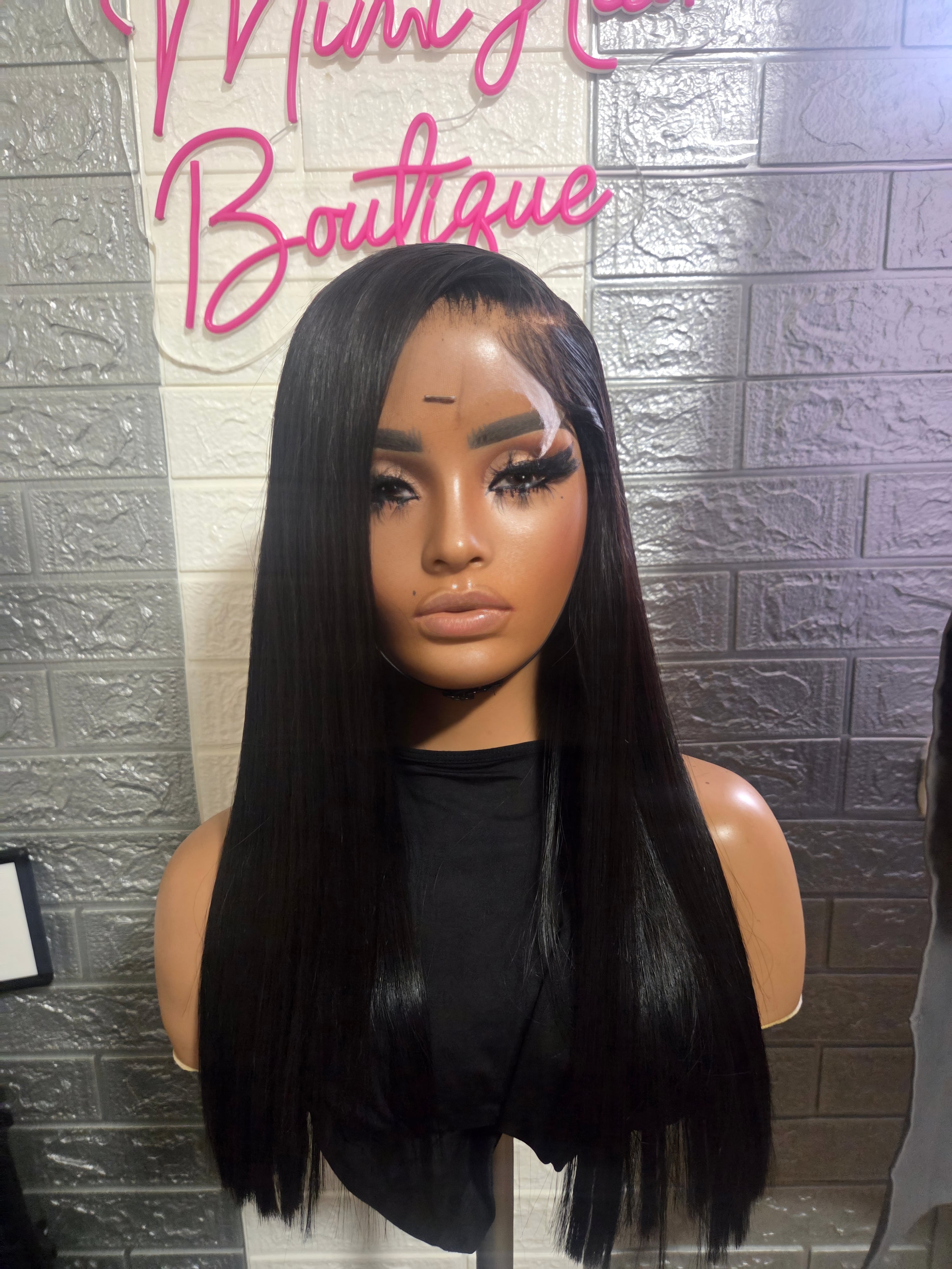 City Girl Luxe - 18in Straight